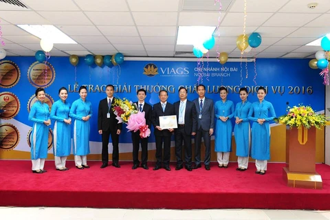 Vietnam Airlines : compagnie des services subsidiaires (VIAGS) honorée par des étrangers