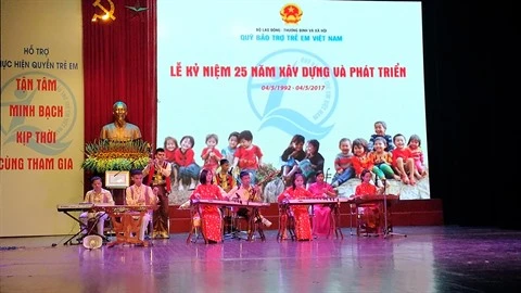 Le Fonds national pour les enfants vietnamiens souffle ses 25 bougies