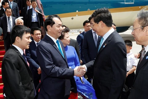 Le président Tran Dai Quang et son épouse entament une visite d'Etat en Chine