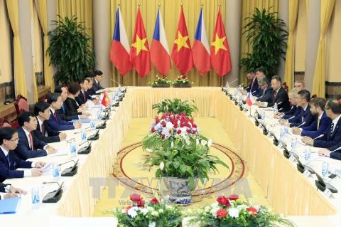 Porter les relations Vietnam-R. tchèque à une nouvelle hauteur 