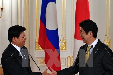 Japon et Laos discutent du plan de développement commun