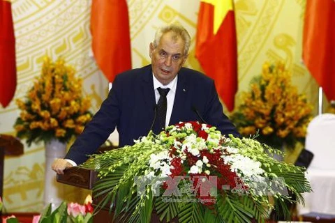 L’entretien Tran Dai Quang-Milos Zeman vu par la presse tchèque