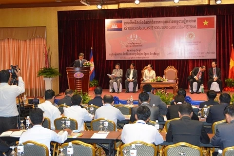 Les relations Vietnam-Cambodge continuent à se développer 