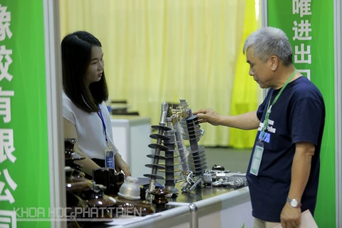 Ouverture de l’exposition de produits mécaniques et électroniques CA-Mexpo Vietnam 2017