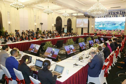 Ouverture du dialogue politique de haut niveau de l'APEC 2017 sur le tourisme durable
