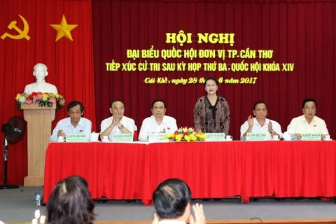  La présidente de l’AN Nguyên Thi Kim Ngân rencontre des électeurs de Can Tho