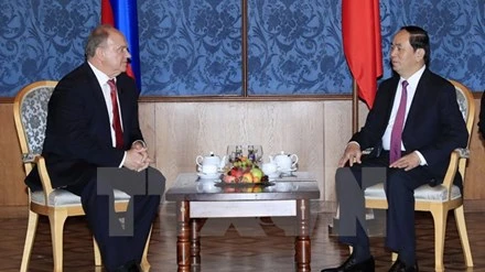 Renforcer la coopération entre les deux Partis communistes vietnamien et russe