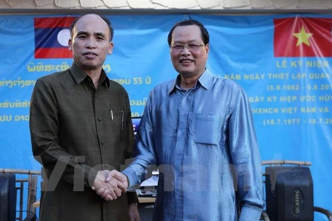 Echange d'amitié Vietnam-Laos à Singapour 