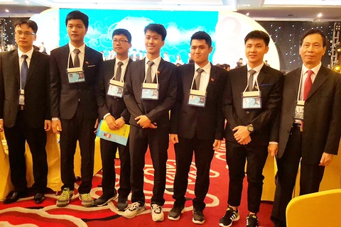 Le Vietnam primé aux 48e Olympiades internationales de physique