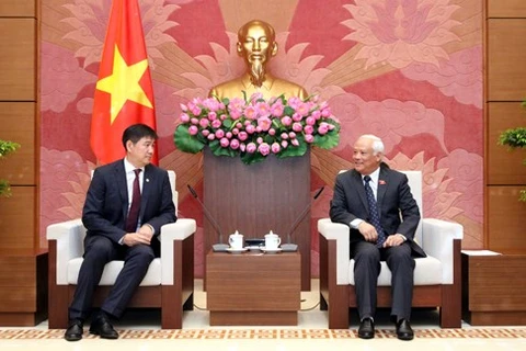 Le secrétaire général de l’Assemblée nationale mongole au Vietnam
