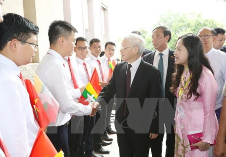 Le secrétaire général Nguyen Phu Trong débute sa visite d'Etat au Myanmar