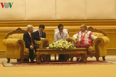 Le secrétaire général Nguyen Phu Trong et le président du Parlement du Myanmar Mahn Win Khaing Thann. Photo: VOV