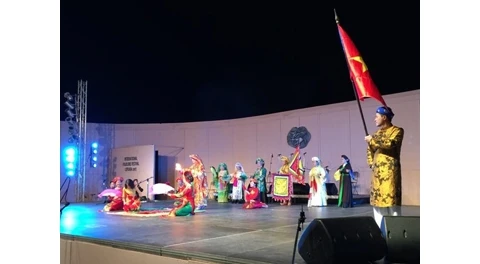 Le Vietnam participe au festival international de la culture folklorique en Grèce