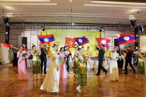 Célébrations du 55e anniversaire des relations diplomatiques Vietnam-Laos 