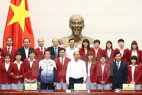 Le PM félicite les sportifs vietnamiens aux SEA GAMES 29 