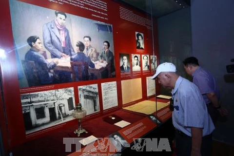 Ouverture de l’exposition sur Duong Kach Mênh au Musée national de l’histoire du Vietnam