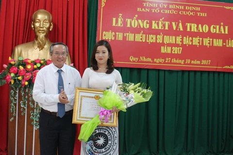 Binh Dinh : remise des prix du concours d’étude sur l’histoire des relations Vietnam-Laos