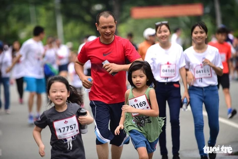 Près de 20.000 participent à la course caritative Terry Fox Run à HCM-Ville