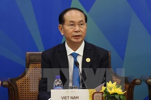 APEC 2017: le président vietnamien participe au dialogue de l'APEC-ABAC