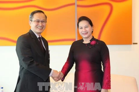 La présidente de l’AN du Vietnam entame sa visite officielle à Singapour