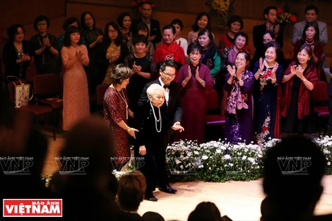 Un concert honore l’Artiste et Enseignante du Peuple Thai Thi Liên