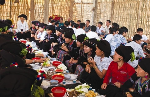 Lai Châu séduit les touristes par ses festivités culturelles