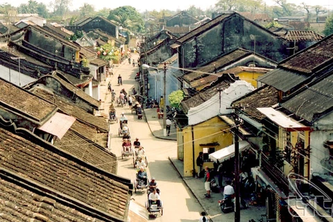 Vietnam : Hoi An, le culte des lumières