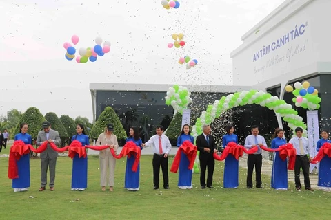 Inauguration d’une usine d'engrais intelligents à Tra Vinh