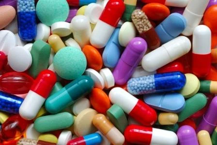 Pharmacie: plus de 2,8 milliards de dollars d'importation en 2017