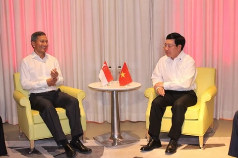 Vietnam et Singapour promeuvent les relations de coopération bilatérale