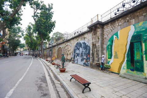 Hanoi: ouverture d'un espace d'art public dans la rue Phung Hung
