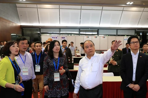 Le Premier ministre Nguyen Xuan Phuc préside l’exercice de GMS-6 et CLV-10