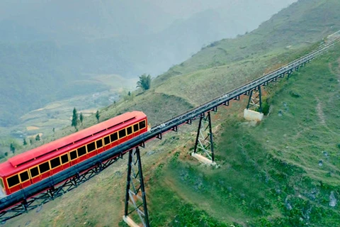 Inauguration de la plus longue ligne ferroviaire de montagne du Vietnam à Sa Pa