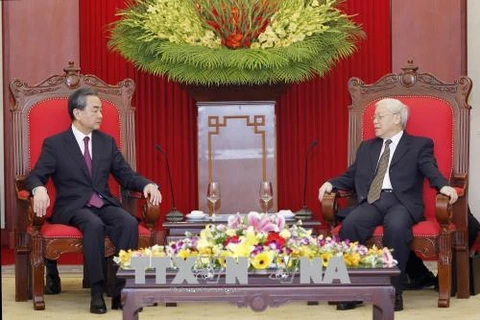 Le Vietnam prend en haute considération les relations avec la Chine