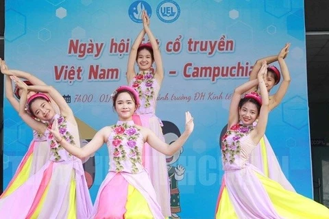 De riches activités célébrant les fêtes traditionnelles du Laos et du Cambodge