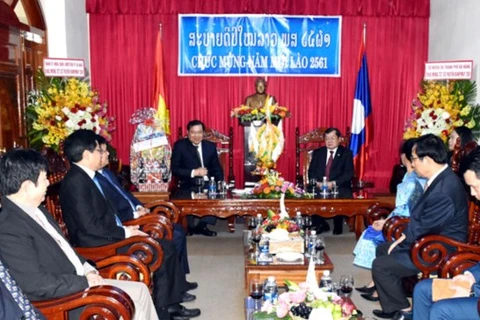 Nouvel An du Laos 2018 : les dirigeants de Ho Chi Minh-Ville formulent leurs vœux