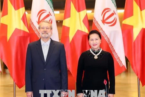 Entretien entre Nguyên Thi Kim Ngân et Ali Ardeshir Larijani