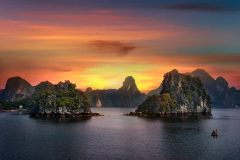 La baie d’Ha Long et Mu Cang Chai parmi les plus beaux endroits du monde