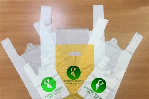 Des sacs en plastique fabriqués à partir de manioc