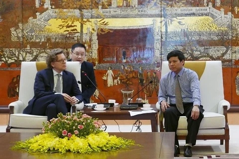 Les entreprises suédoises cherchent des opportunités de coopération avec Hanoi
