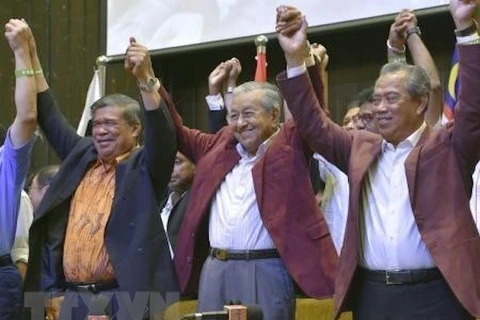 Singapour souhaite coopérer avec le nouveau gouvernement de la Malaisie