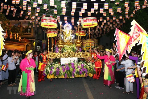Grande fête à Hanoï en l’honneur de l'anniversaire de Bouddha