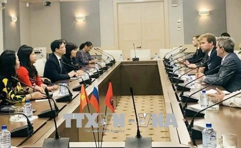 Une délégation de la province de Tuyen Quang en visite en Russie