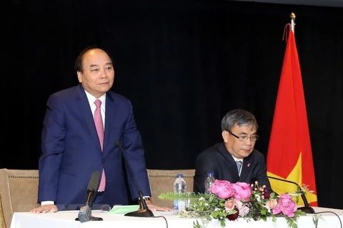 Le PM Nguyên Xuân Phuc rencontre des Vietnamiens résidant au Canada