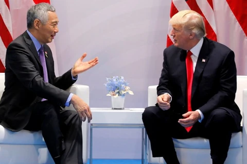 Sommet USA-RPDC: le président américain rencontre le PM singapourien