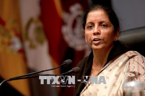 La ministre indienne de la Défense en visite officielle au Vietnam