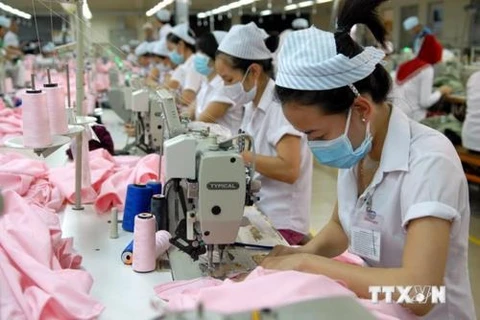 L'optimisme gagne les entreprises manufacturières au Vietnam