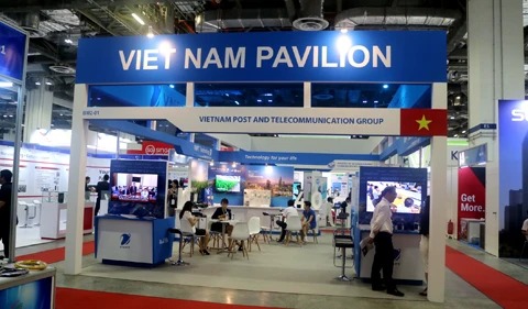 Des entreprises vietnamiennes des TIC participent à l’exposition CommunicAsia 2018