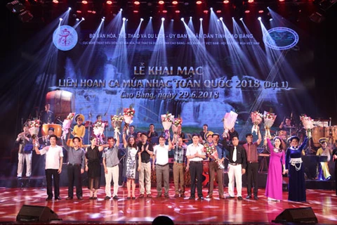 Festival national de chant, de danse et de musique à Cao Bang