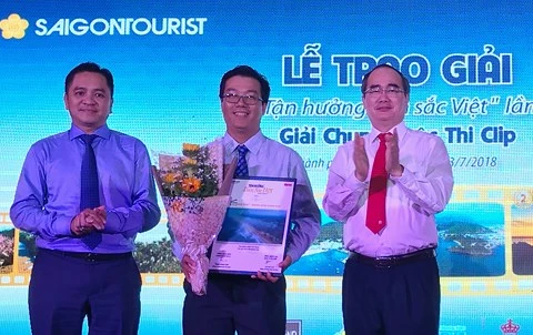 Remise des prix du concours "Savourer le Vietnam"